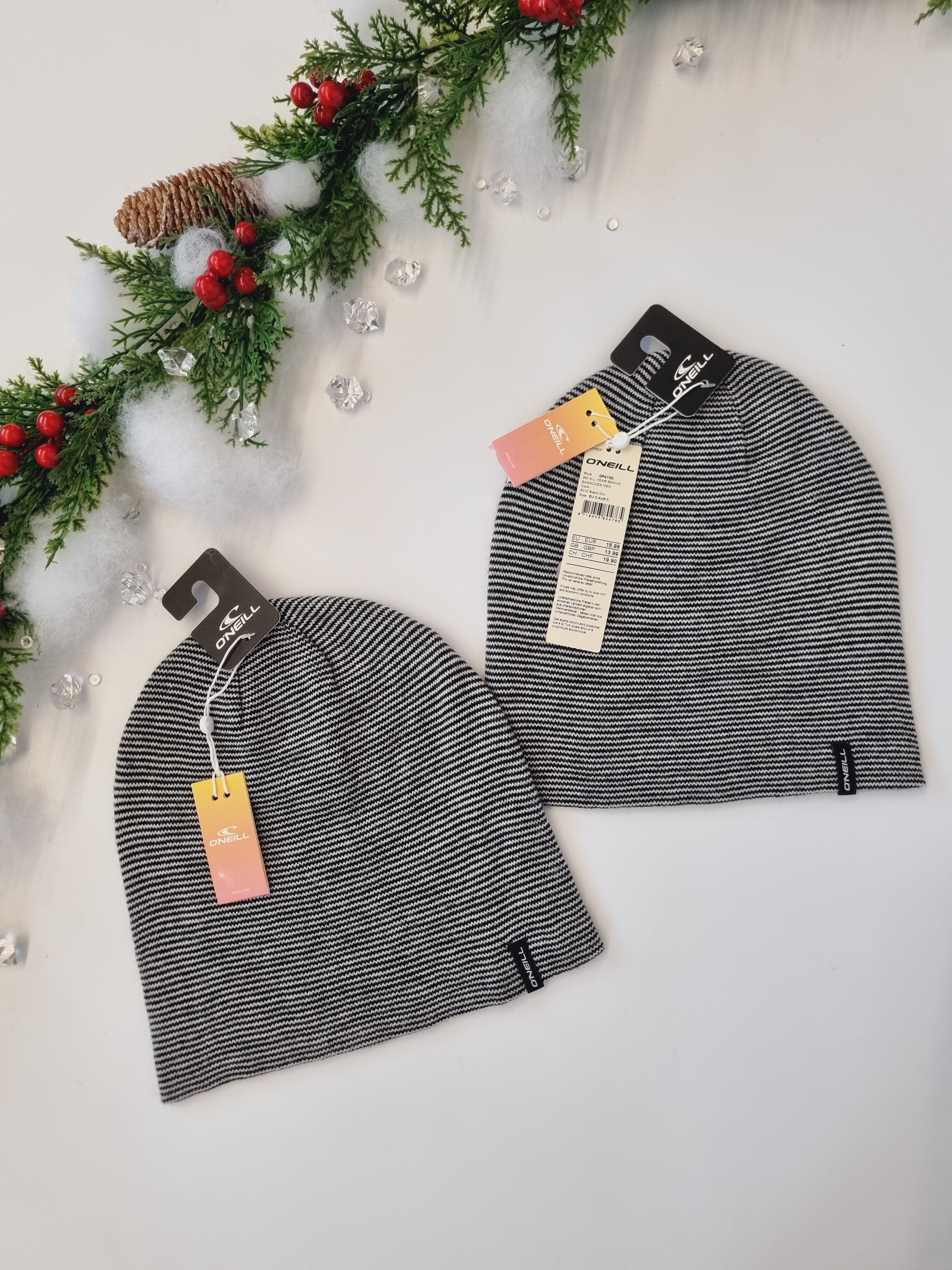 Winter Hat Mix Puma, Lotto, Alesya, Reaper, Willard, O'Neill, Salomon, Levi's, Under Armour, Champion Winter Hat Mix Puma, Lotto, Alesya, Reaper, Willard, O'Neill, Salomon, Levi's, Under Armour, Champion